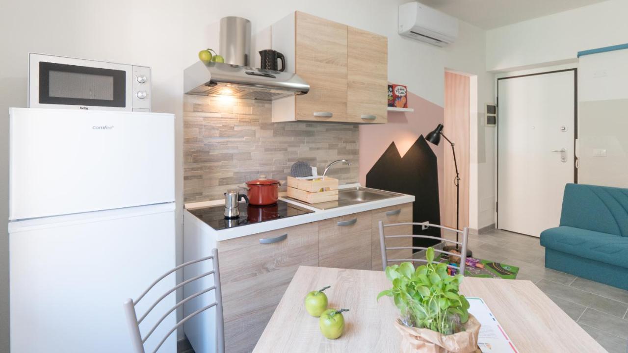 Babyaccommodation Family Panoramic II Pietra Ligure Extérieur photo