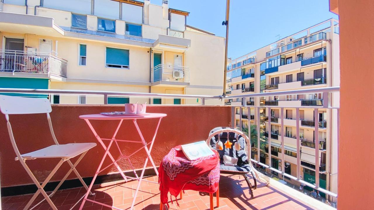 Babyaccommodation Family Panoramic II Pietra Ligure Extérieur photo