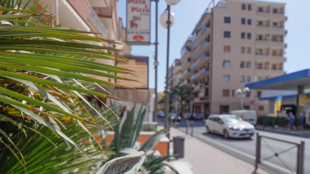 Babyaccommodation Family Panoramic II Pietra Ligure Extérieur photo